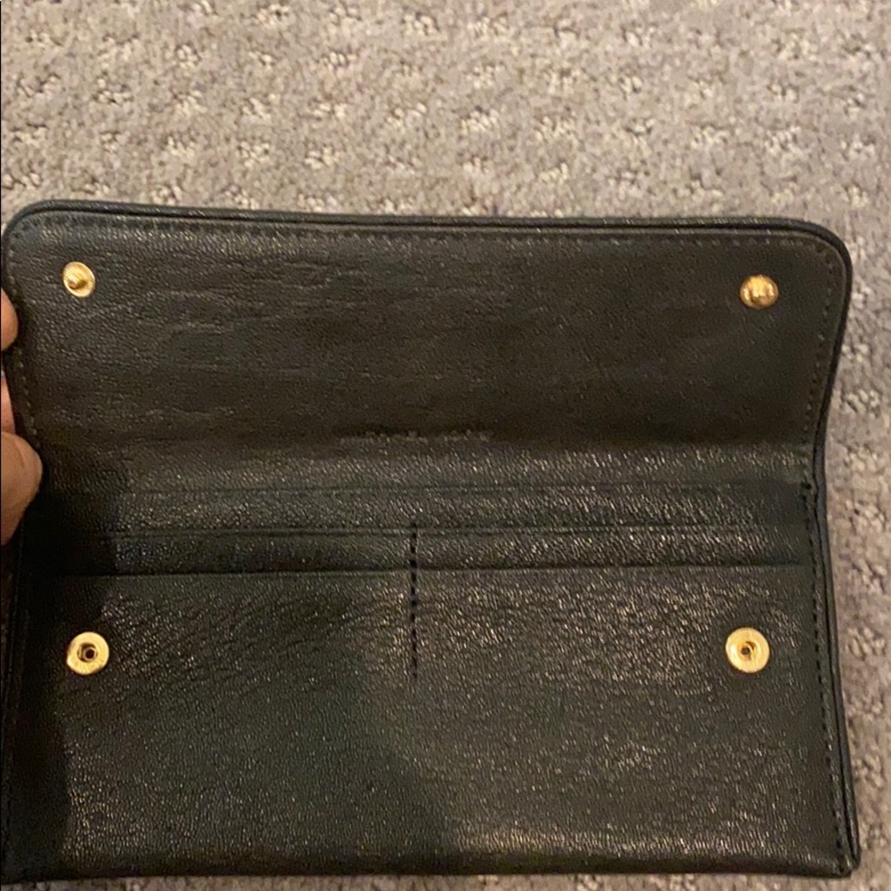 Black Michael Kors wallet - Picture 2 of 5